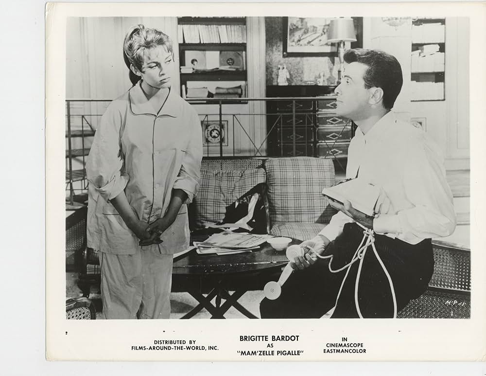 この神聖なお転婆娘の画像