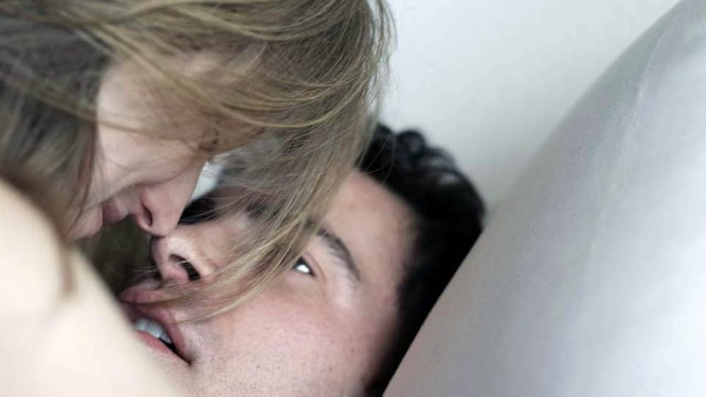 あるふたりの情事、28の部屋の写真