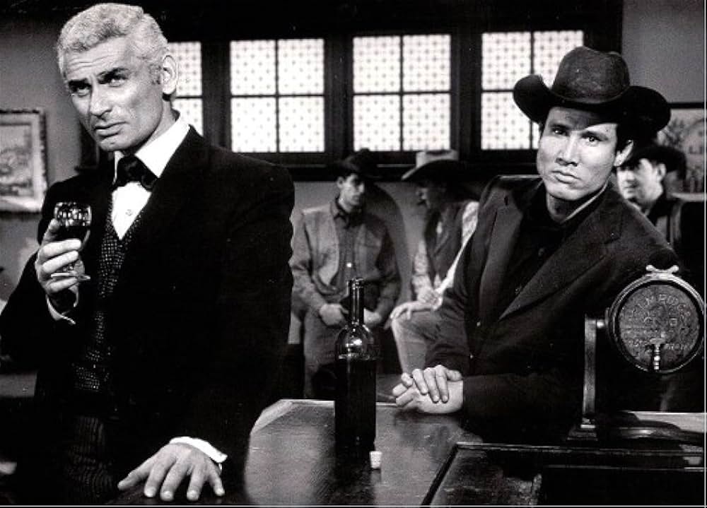 赤い砂塵の画像