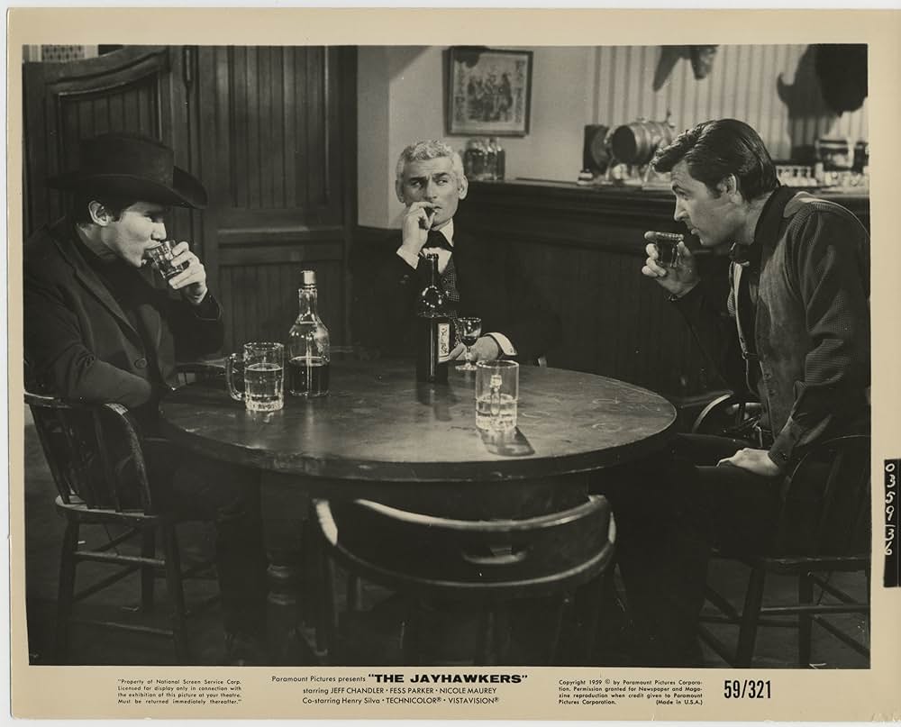 赤い砂塵の画像