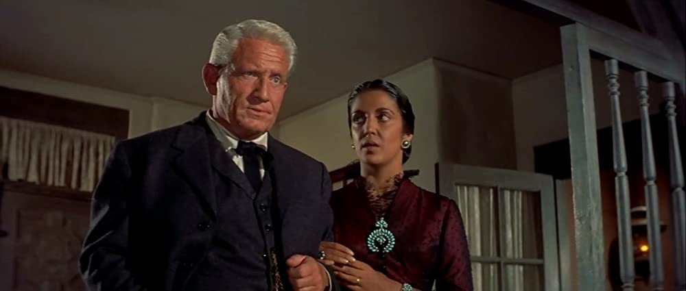 折れた槍の画像