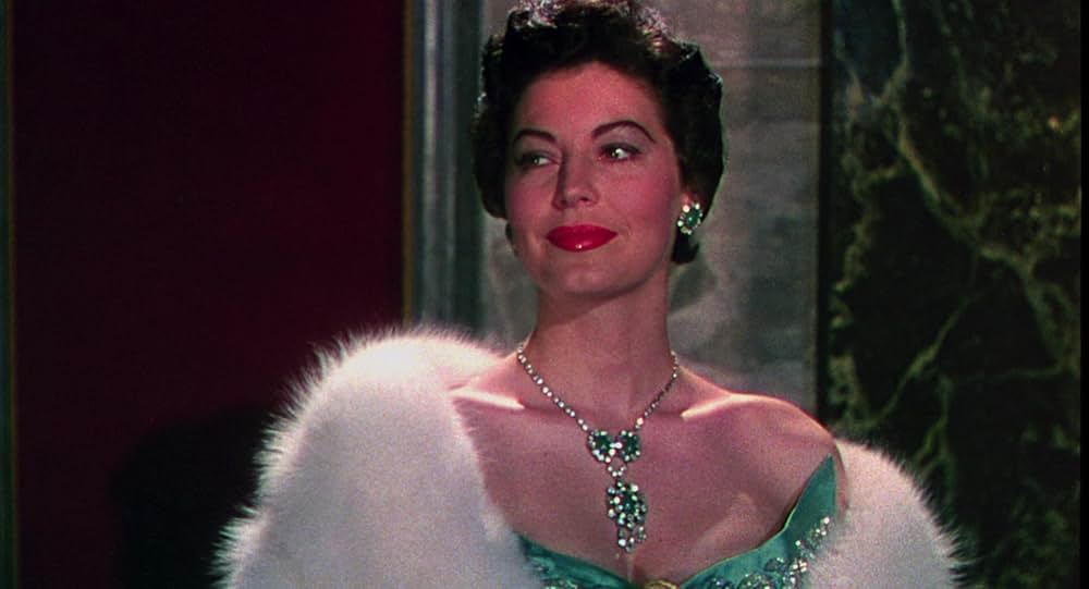 「裸足の伯爵夫人」の画像