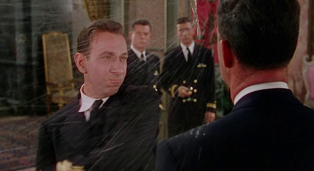 ケイン号の叛乱の画像