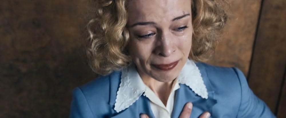 ステラ ヒトラーにユダヤ人同胞を売った女の画像