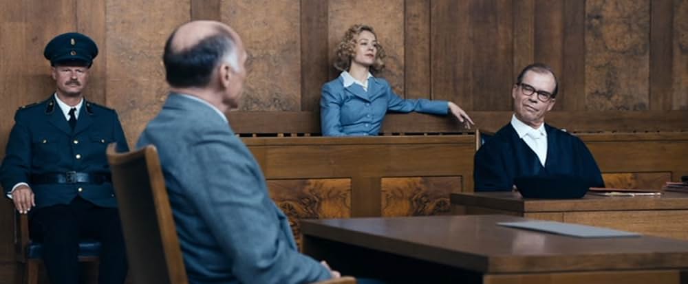 ステラ ヒトラーにユダヤ人同胞を売った女の画像