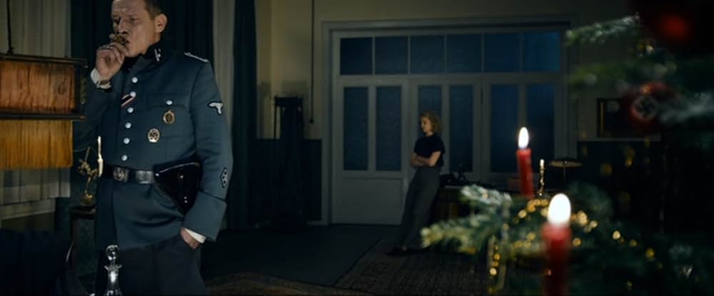 ステラ ヒトラーにユダヤ人同胞を売った女の画像