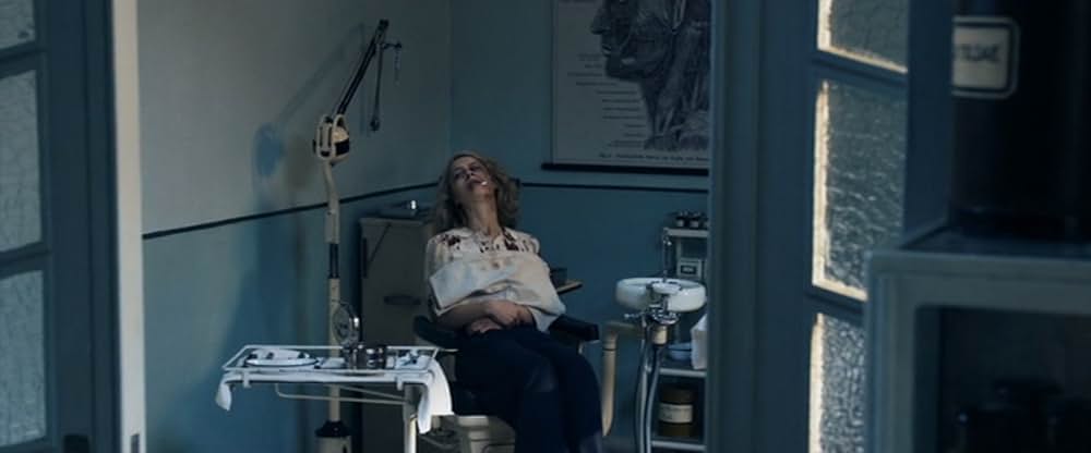 ステラ ヒトラーにユダヤ人同胞を売った女の画像