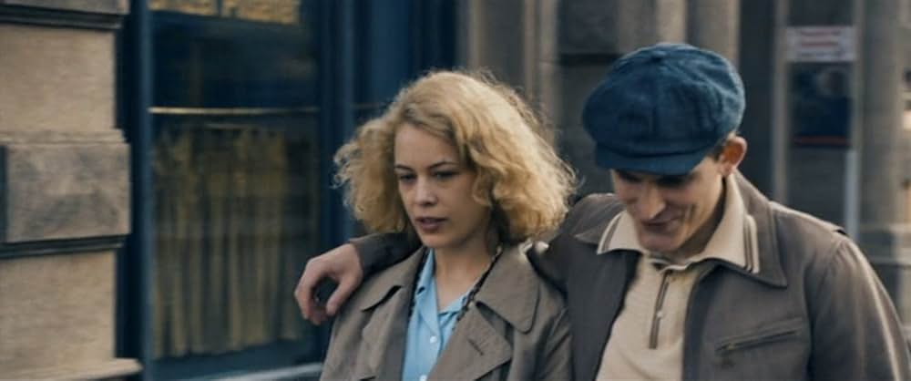 ステラ ヒトラーにユダヤ人同胞を売った女の画像