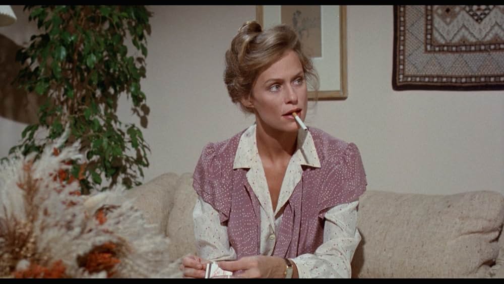 姿なき脅迫／狙われた密室の女の画像