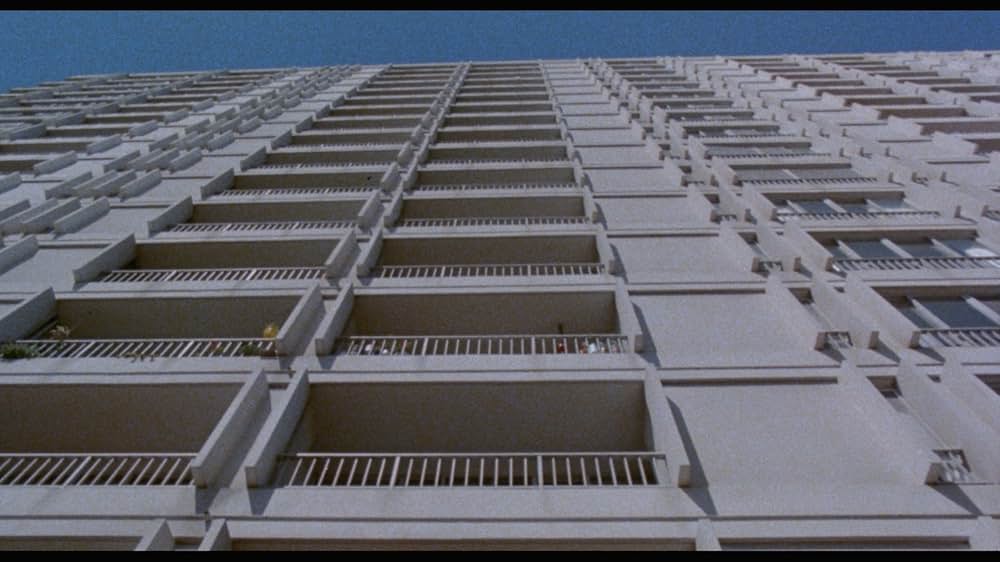 姿なき脅迫／狙われた密室の女の画像