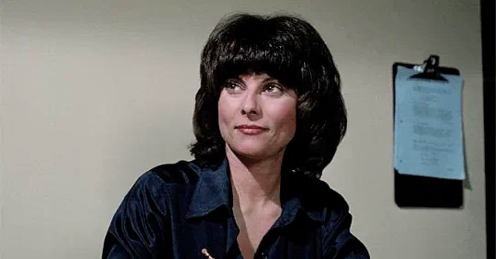 姿なき脅迫／狙われた密室の女の画像