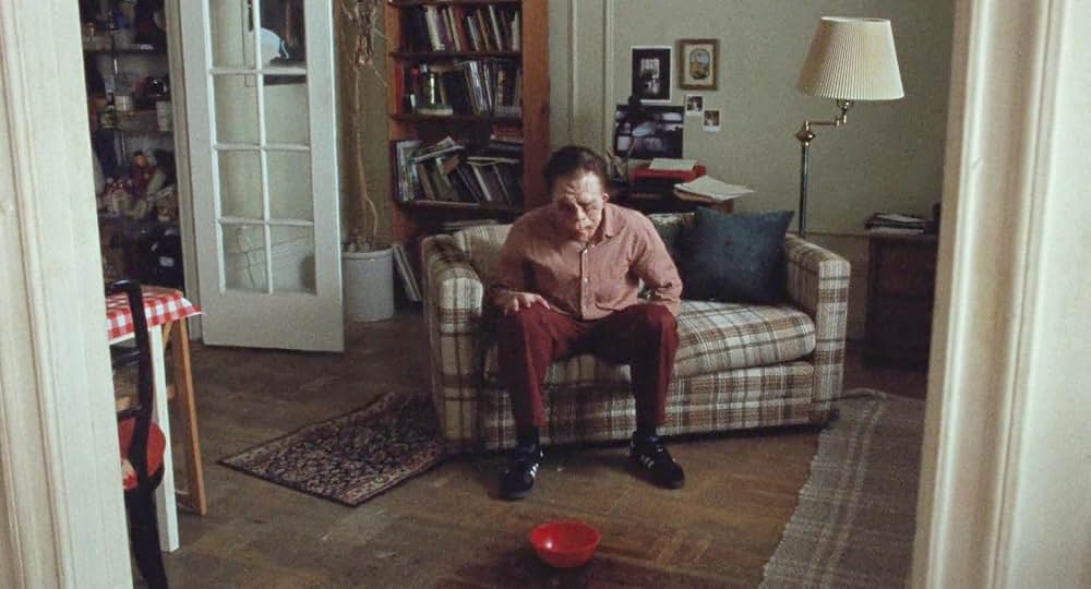 顔を捨てた男の画像