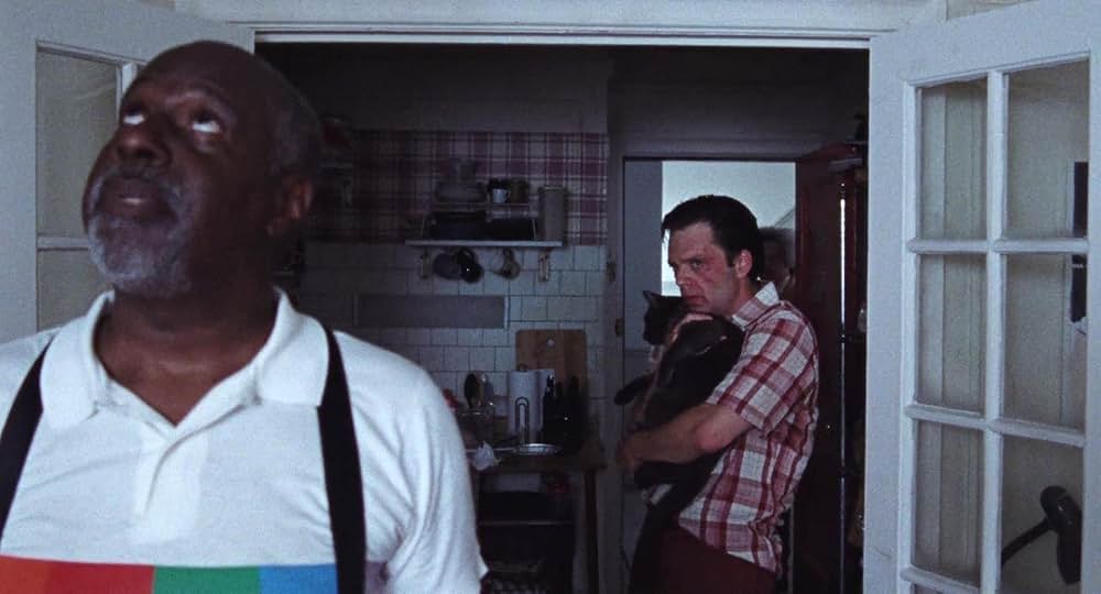 顔を捨てた男の画像