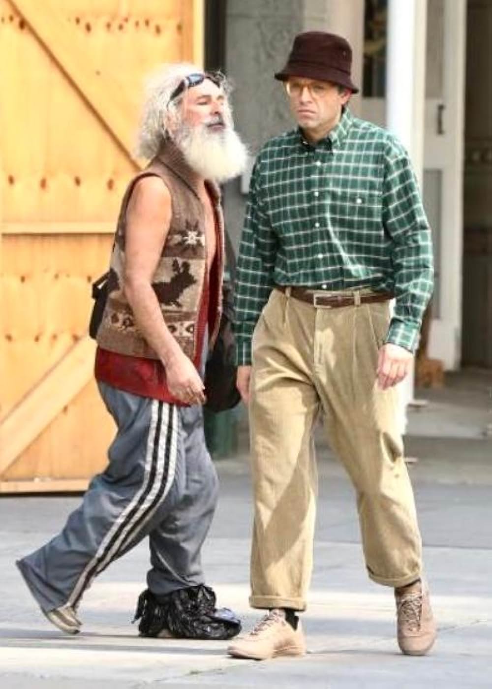 顔を捨てた男の画像