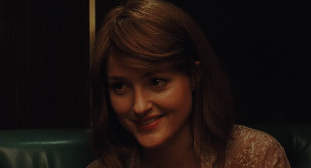 顔を捨てた男の画像