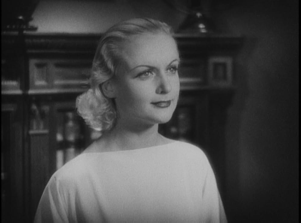 白い肉体の画像