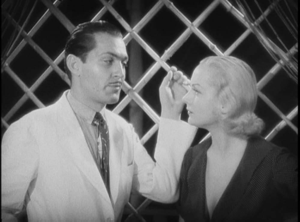 白い肉体の画像