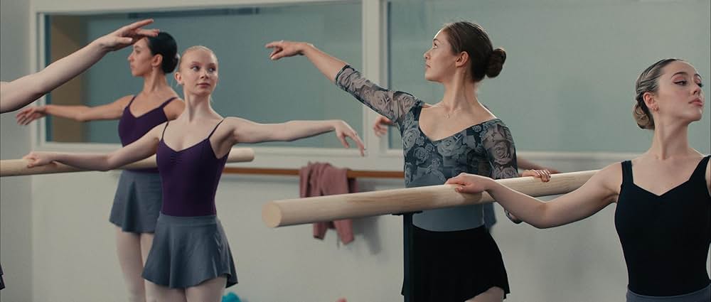 「RED SHOES／レッド・シューズ」の画像