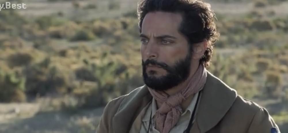 シャチの見える灯台の画像