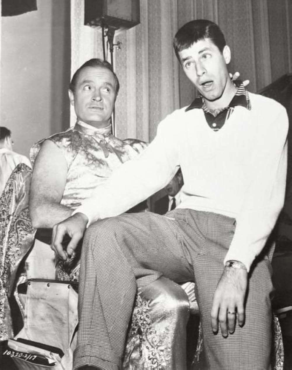 底抜けやぶれかぶれの画像