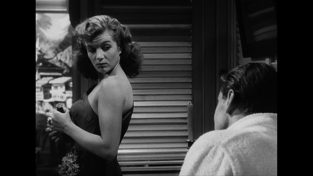 東方の雷鳴の画像