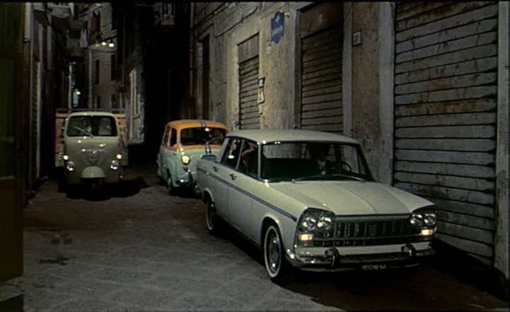 ナポリと女と泥棒たちの画像