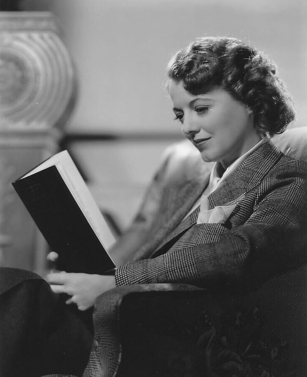 小都会の女の画像