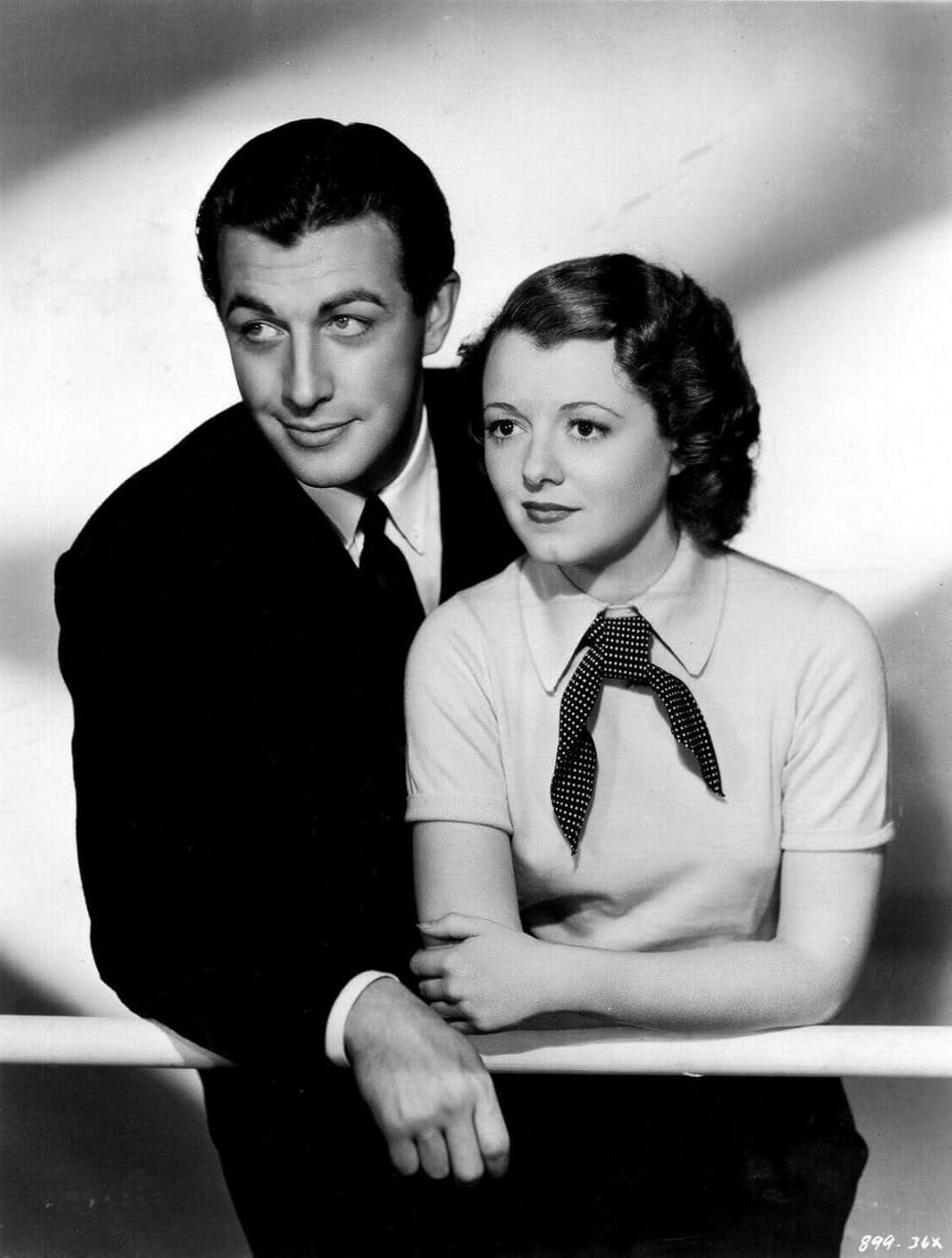 小都会の女の画像