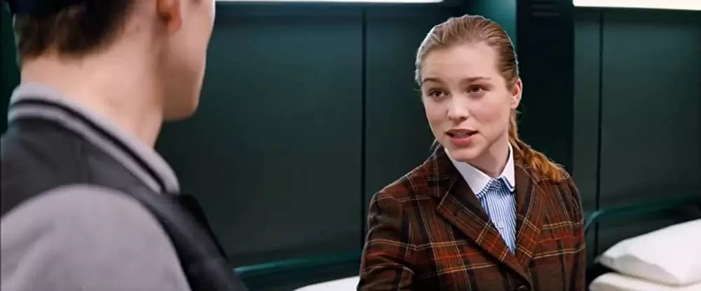 「キングスマン」タロン・エガートン & ソフィー・クックソンの画像