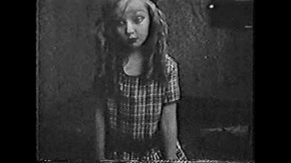 Alice's Spooky Adventure（原題）の写真