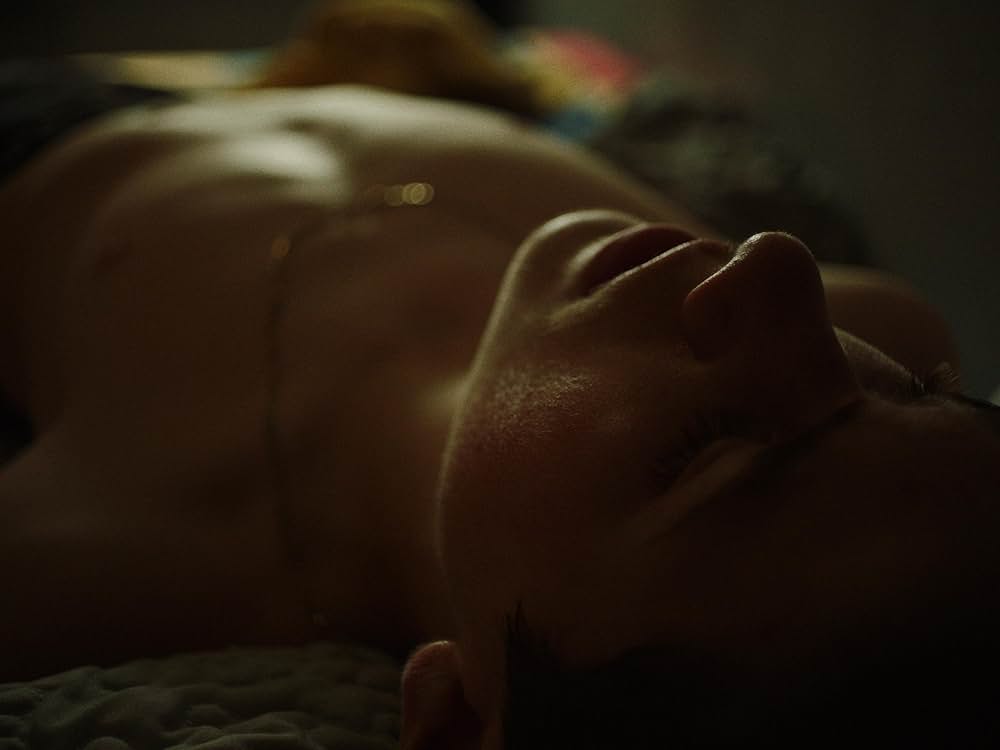 Invincible（原題）の画像