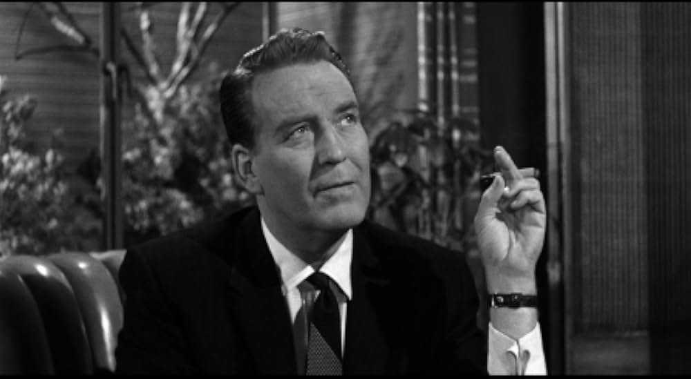 恐怖を売る男達の画像