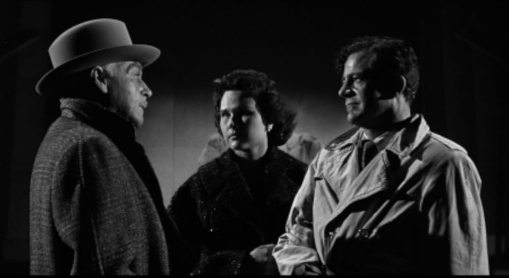 恐怖を売る男達の画像