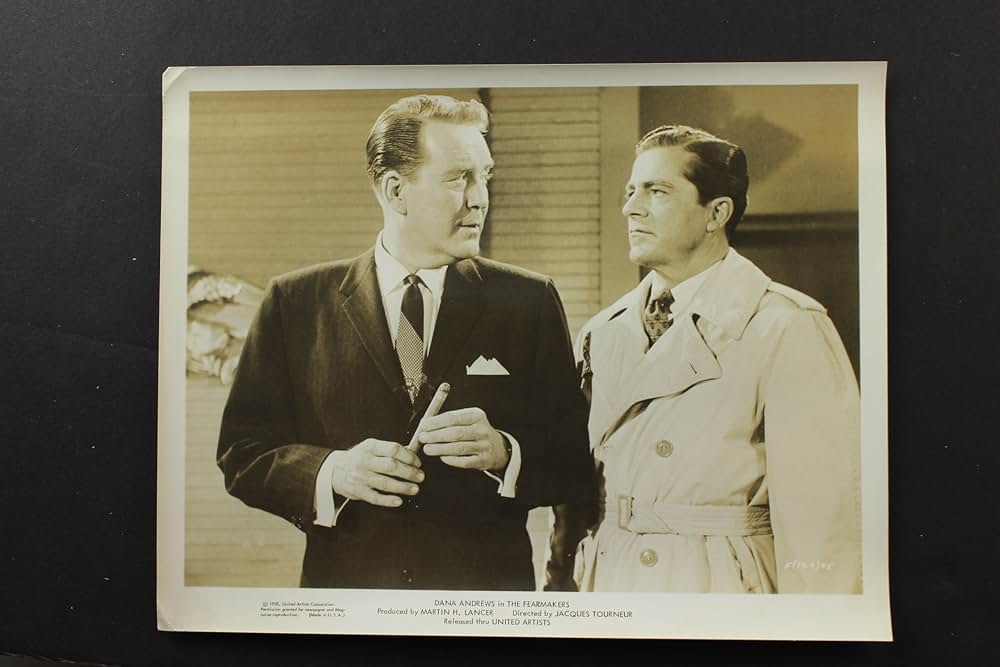 恐怖を売る男達の画像