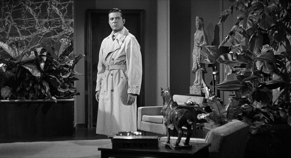 恐怖を売る男達の画像