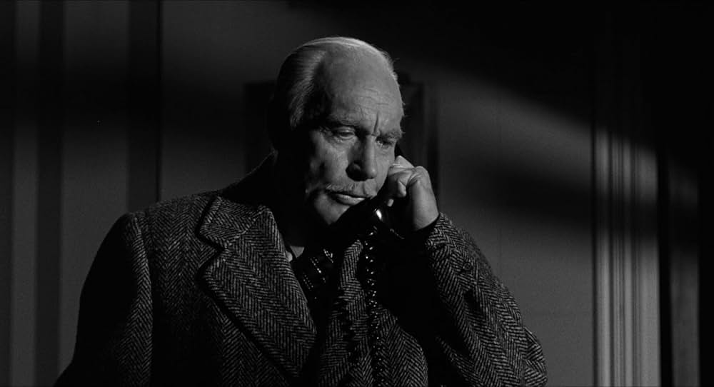 恐怖を売る男達の画像