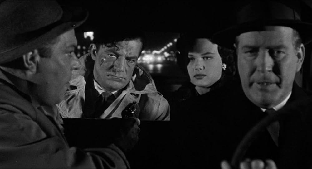 恐怖を売る男達の画像