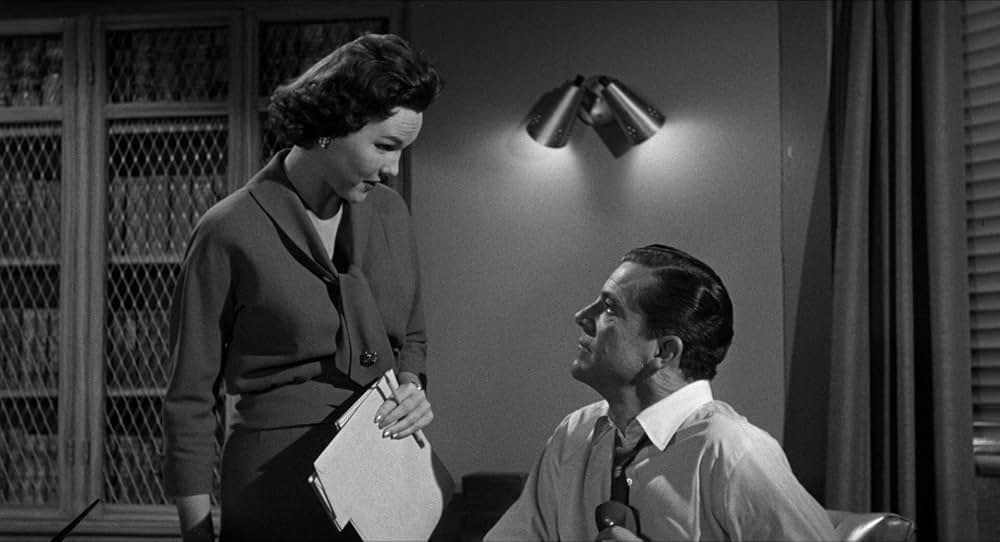 恐怖を売る男達の画像