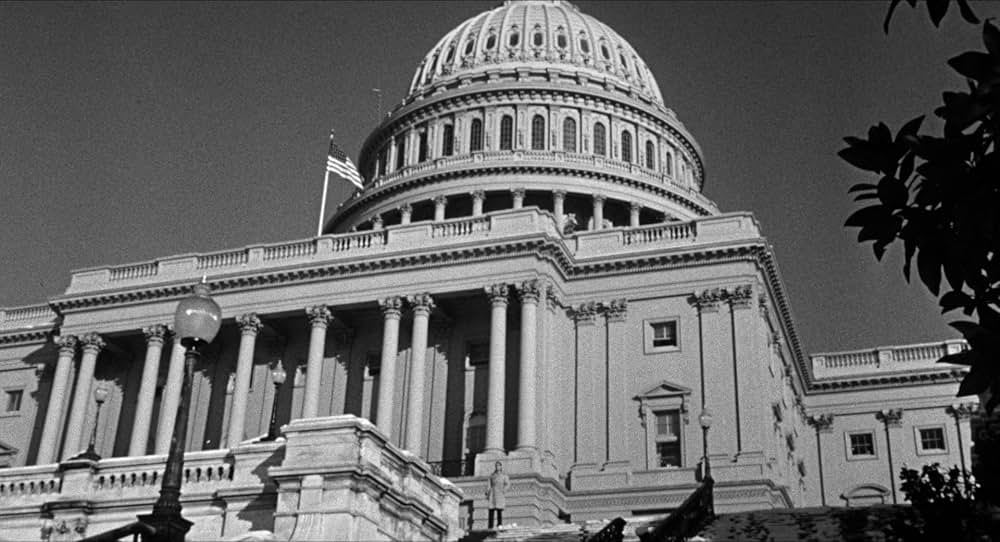 恐怖を売る男達の画像