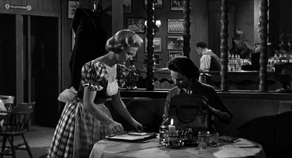 恐怖を売る男達の画像