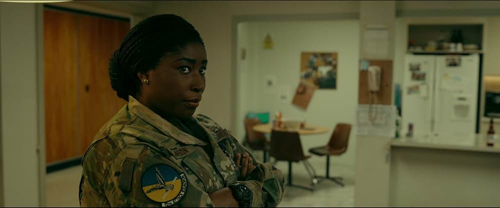 ランド・オブ・バッドの画像