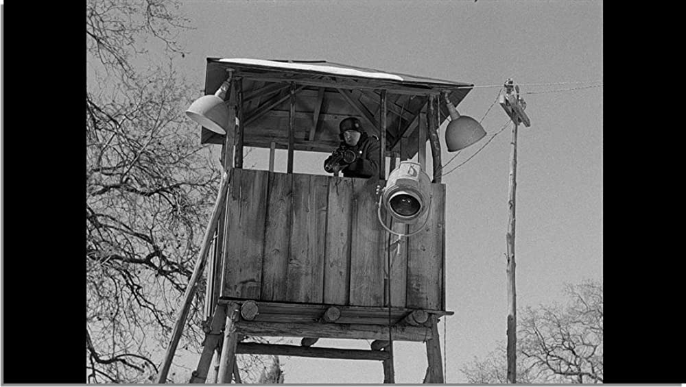 第十七捕虜収容所の画像