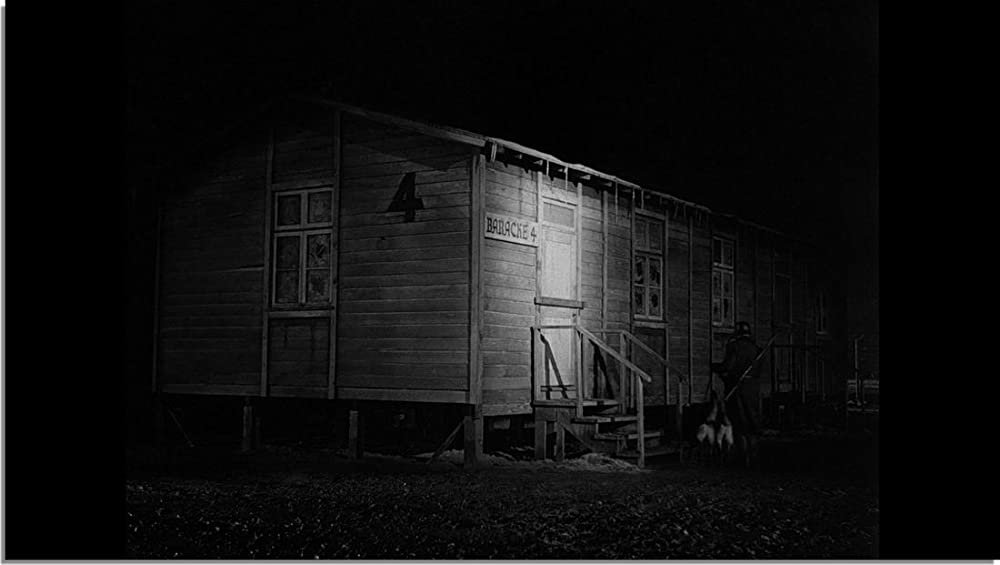 第十七捕虜収容所の画像