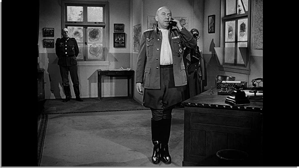 第十七捕虜収容所の画像