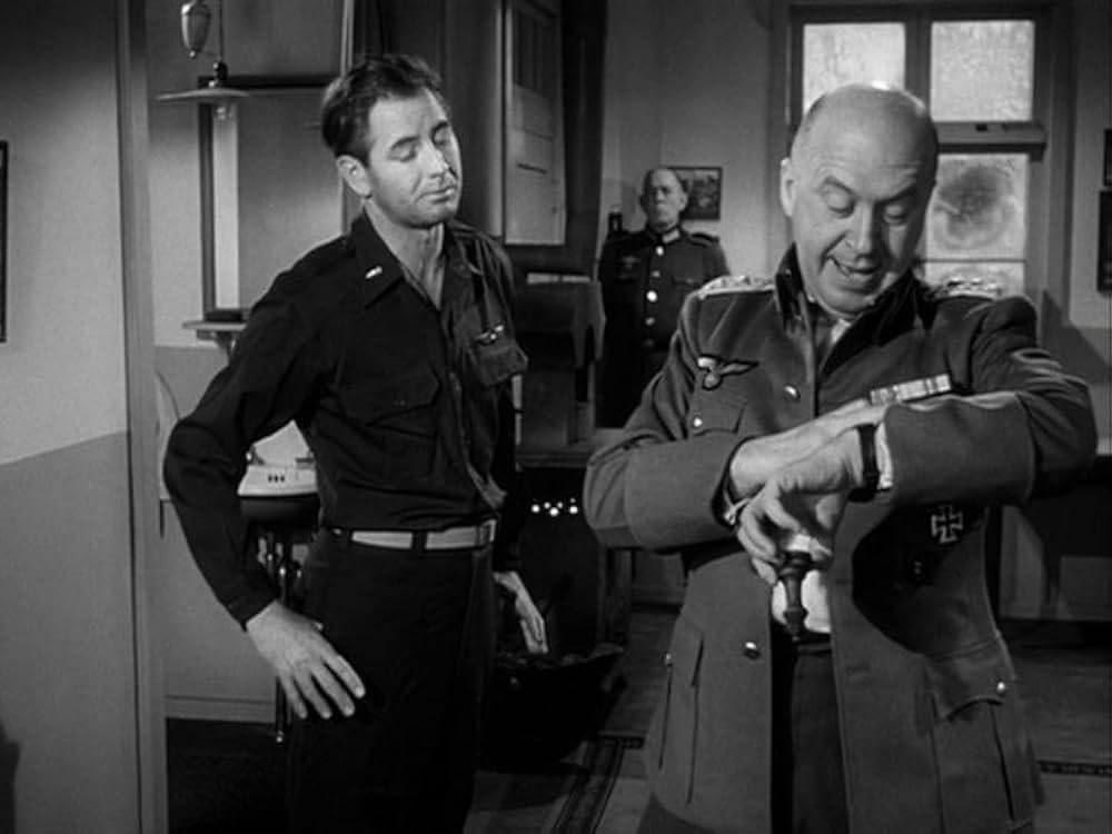 第十七捕虜収容所の画像