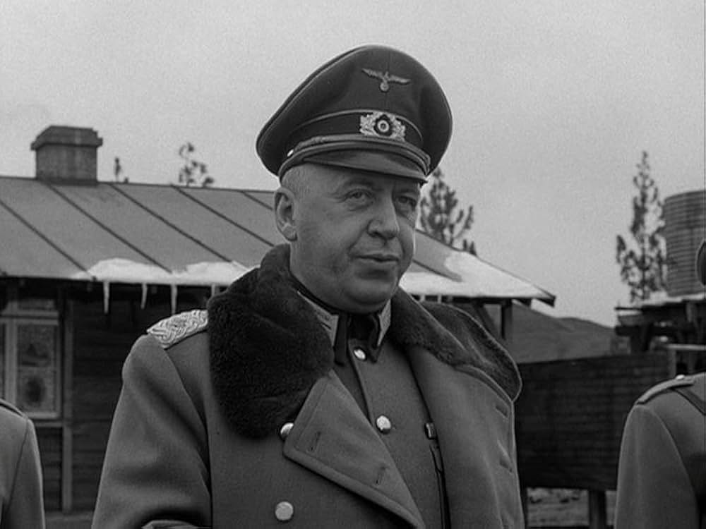 第十七捕虜収容所の画像