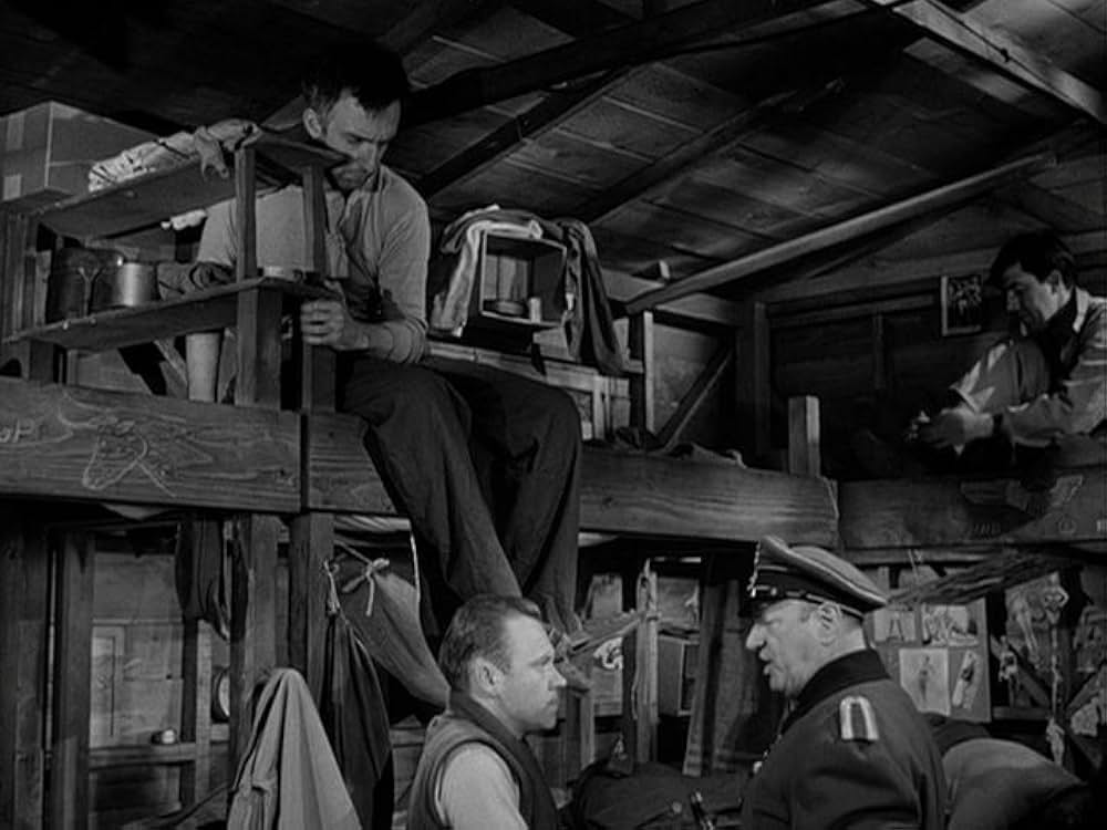 第十七捕虜収容所の画像