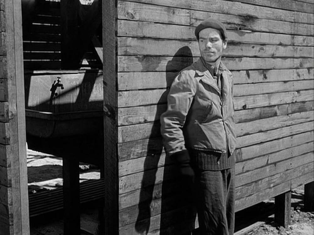 第十七捕虜収容所の画像