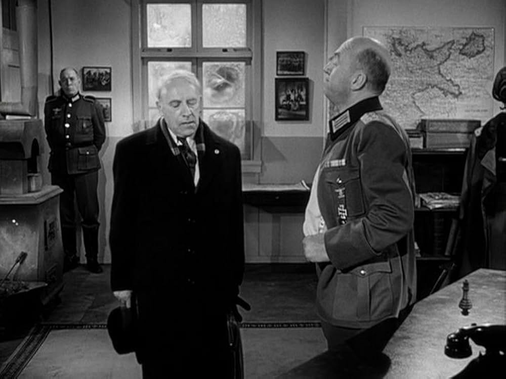 第十七捕虜収容所の画像