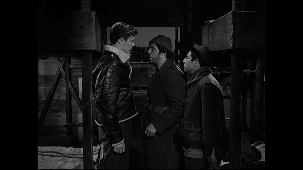 第十七捕虜収容所の画像